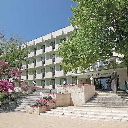 Lebed فندق