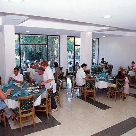 فندق Lebed سينتس قسطنطين وهيلينا