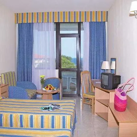 Отель Lebed 4*