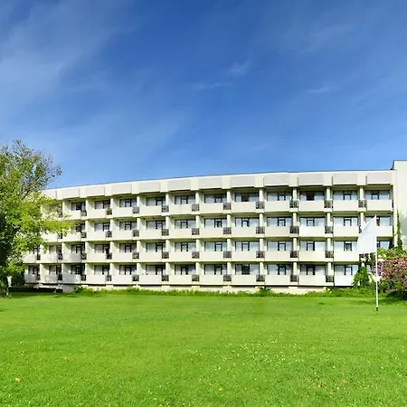 Lebed Хотел