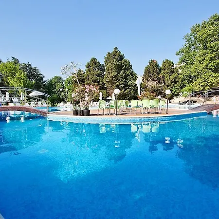 Lebed Отель 4*